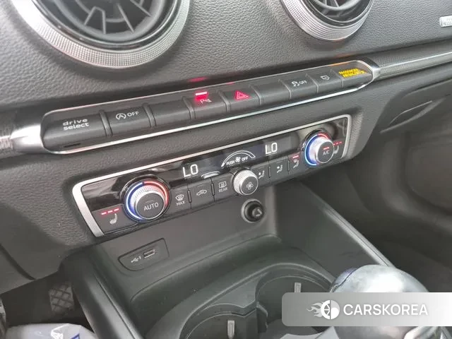 Audi New A3 2018 Серебряный из Кореи, фото 6