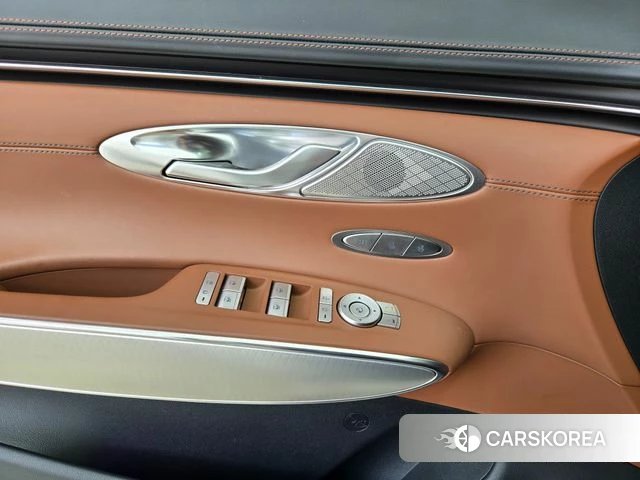 Genesis GV70 2023 Белый из Кореи, фото 6