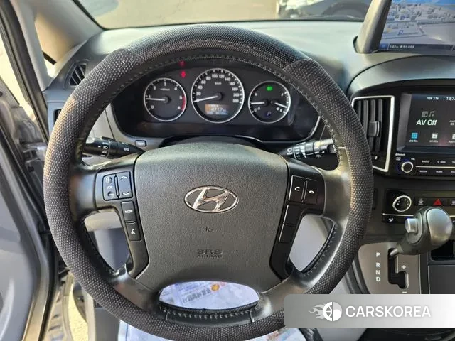 Hyundai The New Grand Starex 2020 Серебристо-серый из Кореи, фото 6