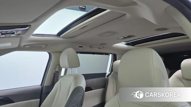 Kia The New Carnival 4th Generation 2024 Серебристо-серый из Кореи, фото 6