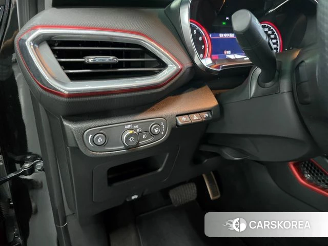 Chevrolet (GM Daewoo) Trailblazer 2023 Черный из Кореи, фото 6