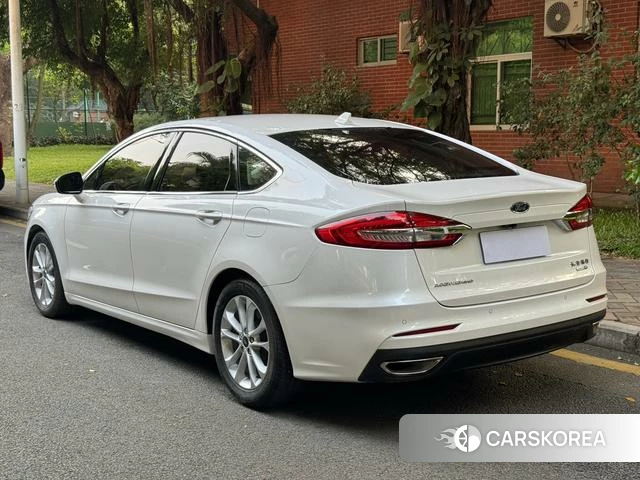 Ford Mondeo 2021 Белый из Китая, фото 6