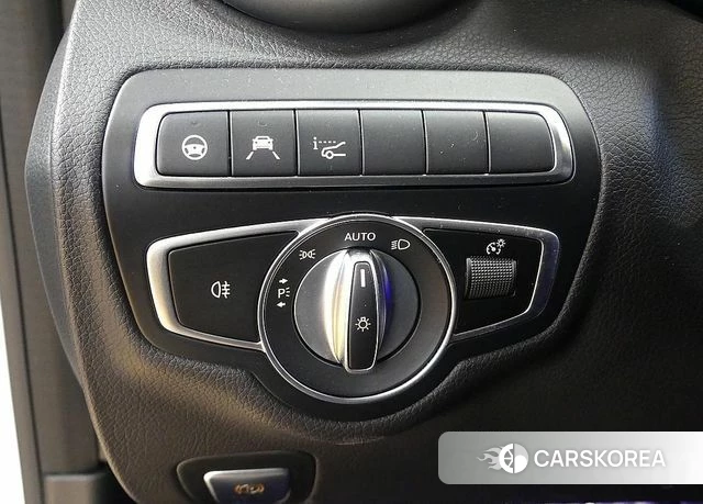 Mercedes-Benz C-Class W205 2023 Белый из Кореи, фото 6