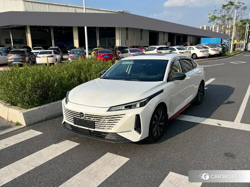 Chang'an Yida 2023 Белый из Китая, фото 6