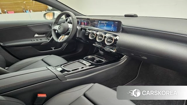 Mercedes-Benz A-Class W177 2025 Белый из Кореи, фото 6