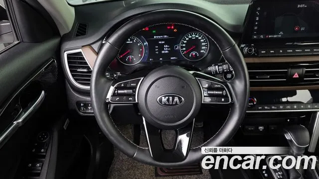 Kia Seltos 2019 Белый из Кореи, фото 6