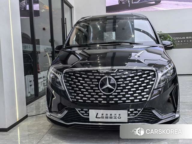 Mercedes-Benz V-class 2024 Черный из Китая, фото 6