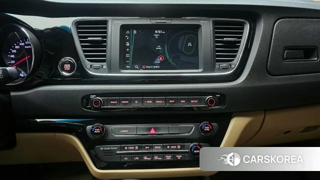 Kia The New Carnival 2019 Белый из Кореи, фото 6