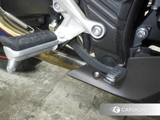 Проданный Honda CBR400R id 3997133 из Японии, фото 6