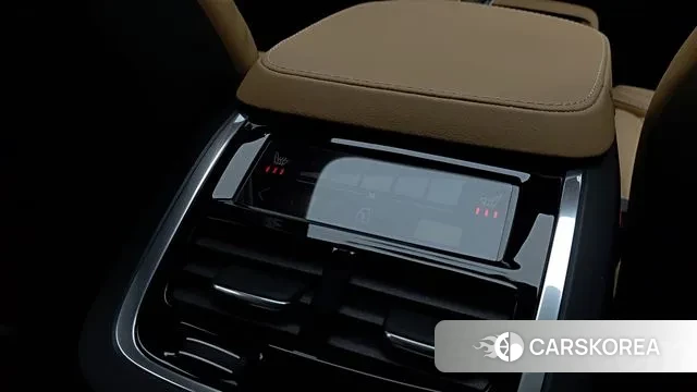 Volvo XC90 second Generation 2023 Белый из Кореи, фото 6