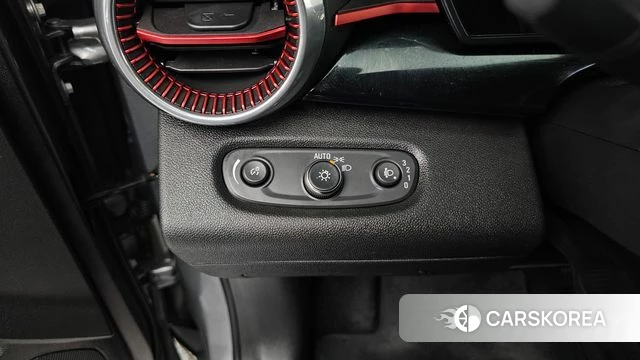 Chevrolet (GM Daewoo) Trax Crossover 2023 Серый из Кореи, фото 6