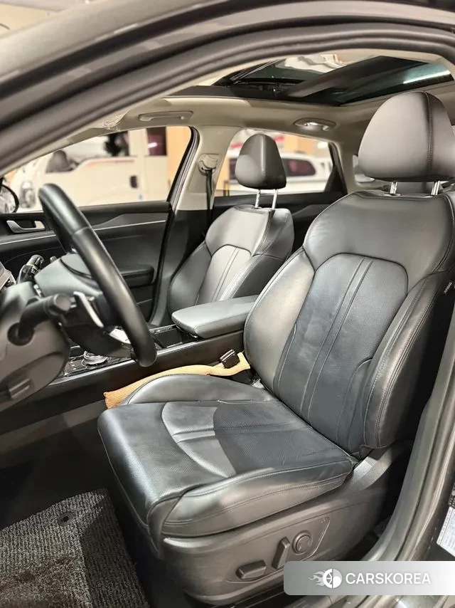 Kia K5 3rd generation 2021 Серый из Кореи, фото 6