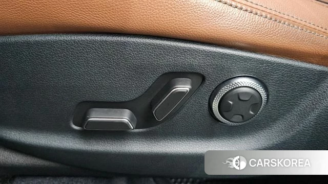 Genesis GV70 2022 Черный из Кореи, фото 6