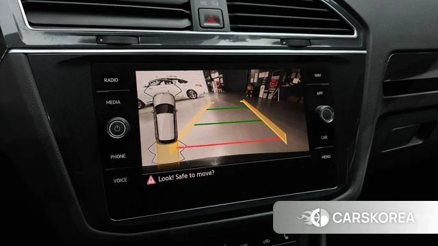 Volkswagen Tiguan Allspace 2022 Черный из Кореи, фото 6