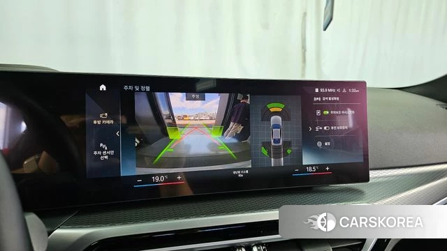 BMW i4 2023 Светло-серебряный цвет из Кореи, фото 6