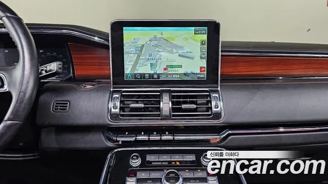 Lincoln Navigator 4th generation 2021 Черный из Кореи, фото 6