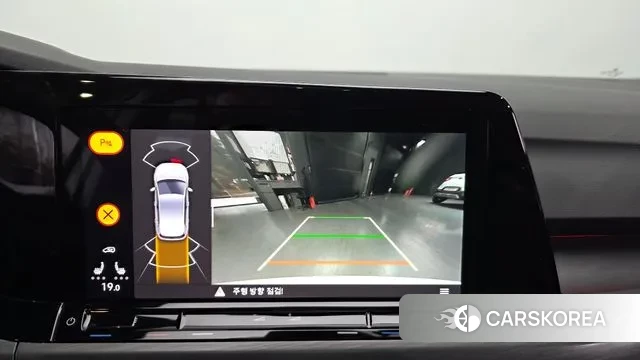 Volkswagen Golf 8th Generation 2022 Белый из Кореи, фото 6