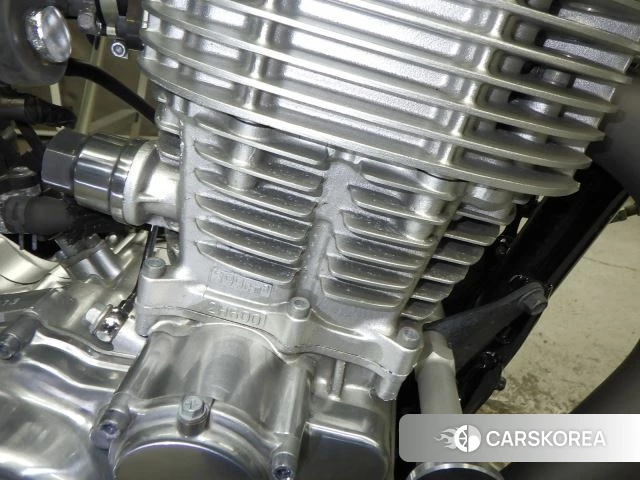 Yamaha SR400 id 3945240 из Японии 6