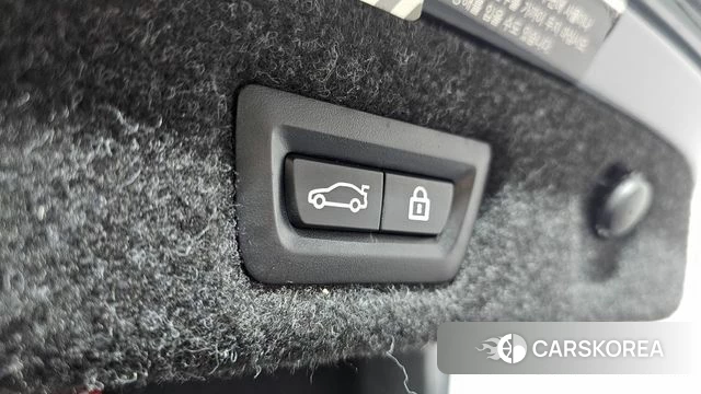 BMW 5 Series (G30) 2018 Цвет галактики из Кореи, фото 6
