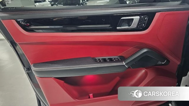 Porsche Cayenne (PO536) 2022 Черный из Кореи, фото 6