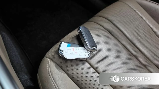 Kia K8 Hybrid 2022 Черный из Кореи, фото 6