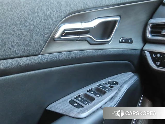 Kia Sportage 5th Generation 2024 Серебристо-серый из Кореи, фото 6