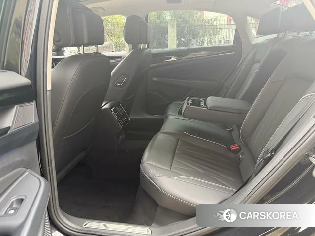 Volkswagen Passat 2022 Черный из Китая, фото 6