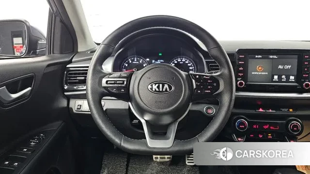 Kia Stonic 2018 Синий из Кореи, фото 6
