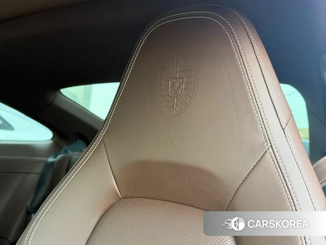 Porsche 911 2024 Серебристо-серый из Кореи, фото 6