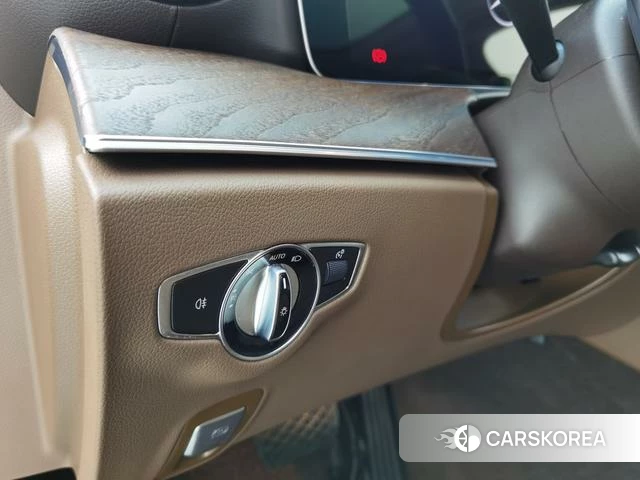 Mercedes-Benz E-class 2023 Черный из Китая, фото 6