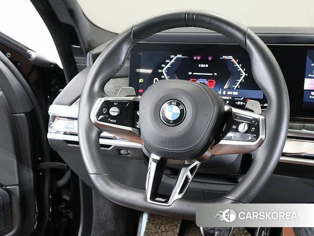 BMW 7 Series (G70) 2023 Черный из Кореи, фото 6