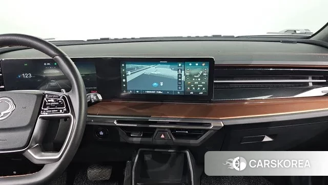 Ssangyong Torres EVX 2024 Белый из Кореи, фото 6