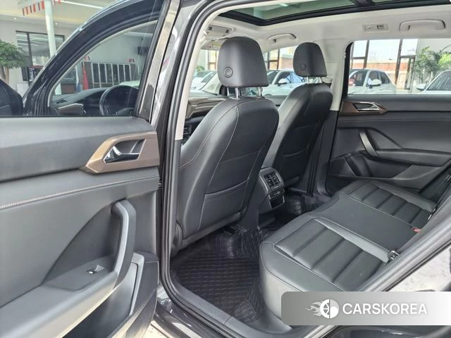 Volkswagen Tuyue 2022 Темно-серый из Китая, фото 6