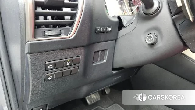 Lexus NX300h 2020 Серый из Кореи, фото 6