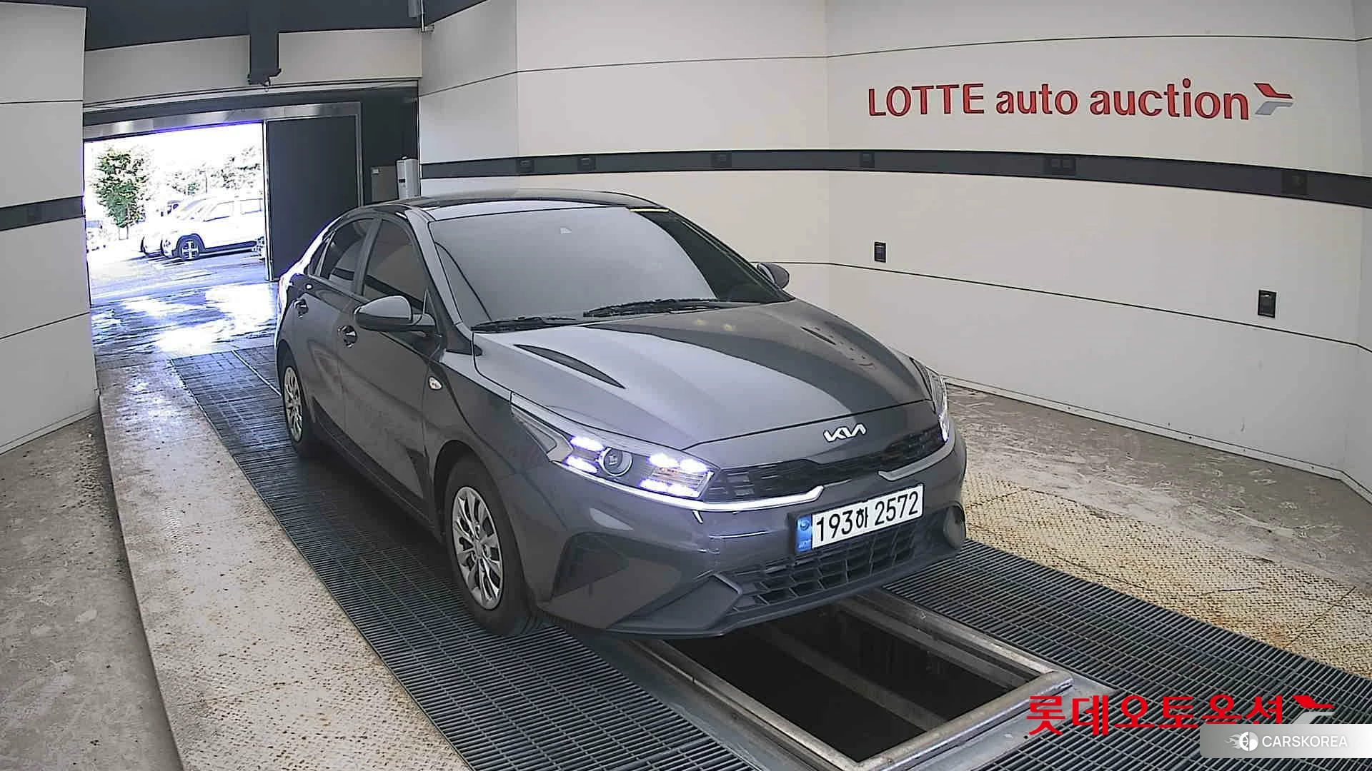 Kia K3 2022 Platinium Graphite из Кореи, фото 6