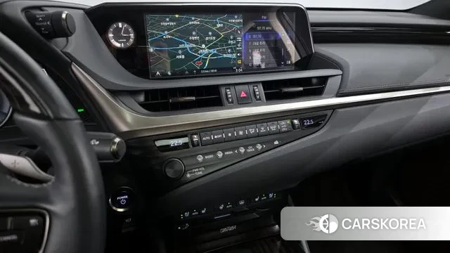 Lexus ES300h 7th generation 2020 Песочный из Кореи, фото 6