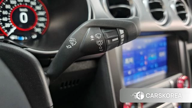 Ford Mustang 2022 Желтый из Кореи, фото 6