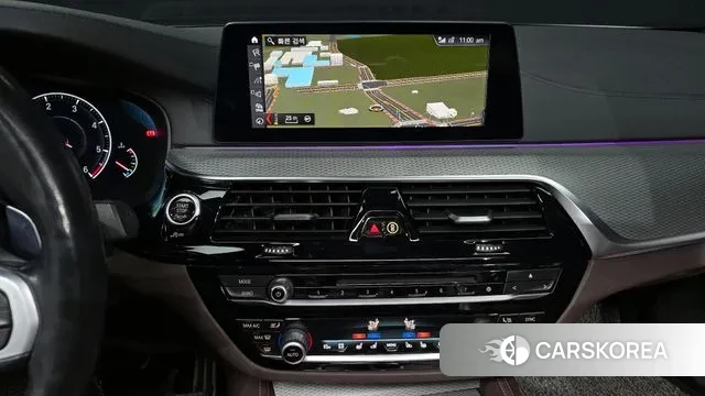 BMW 5 Series (G30) id 3766250 из Кореи 7