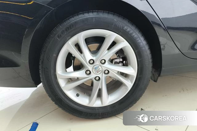 Buick Regal id 4213733 из Китая 7