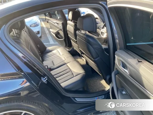 BMW 5 Series (G30) id 3093550 из Кореи 7