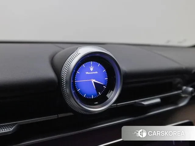 Maserati Grecale id 2904863 из Кореи 7