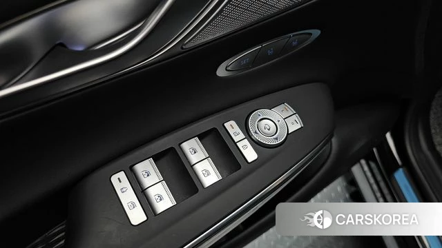 Genesis GV70 id 3838189 из Кореи 7