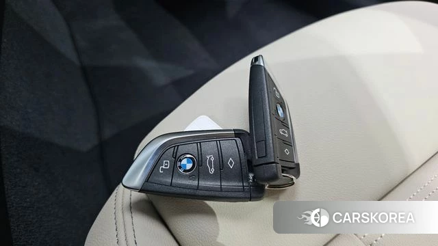 BMW 3 Series (G20) id 4468414 из Кореи 7