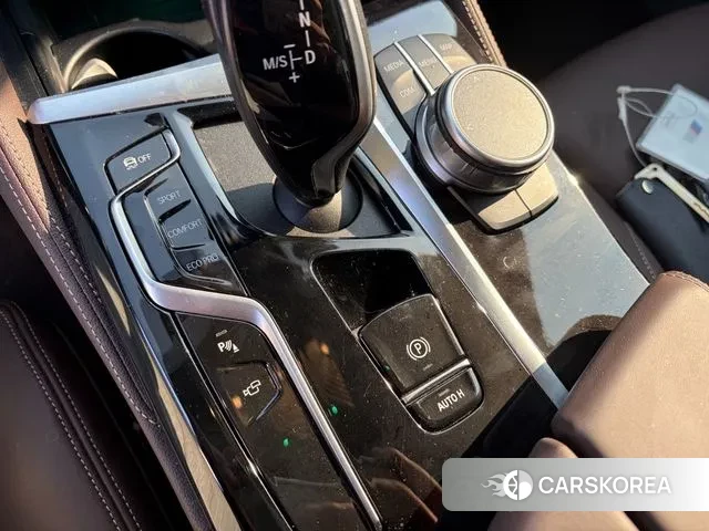 BMW 5 Series (G30) id 3522489 из Кореи 7