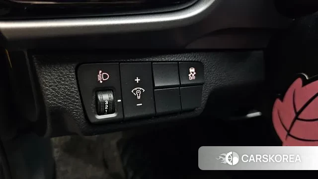 Kia Stonic id 3748744 из Кореи 7