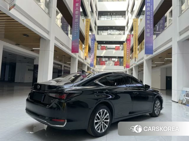 Lexus ES id 4276333 из Китая 7