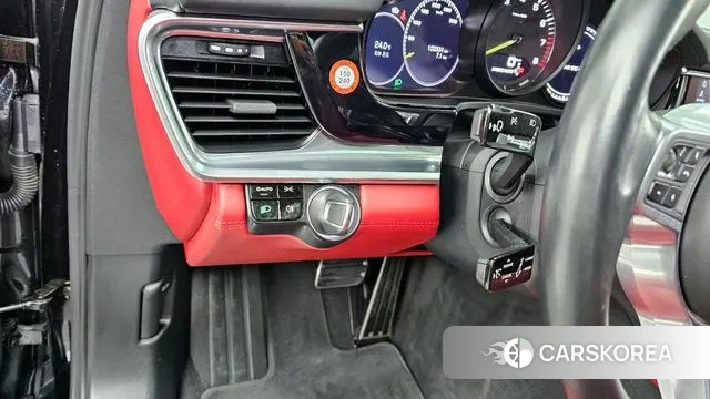 Porsche Panamera (971) id 3165990 из Кореи 7
