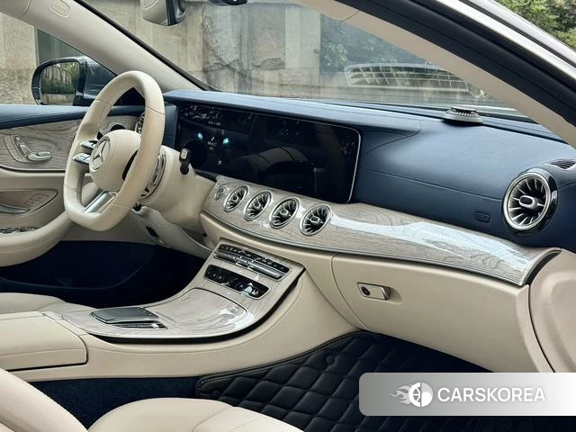 Mercedes-Benz E-class (imported) id 3921359 из Китая 7