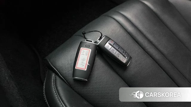 Genesis G80 (RG3) id 4657085 из Кореи 7