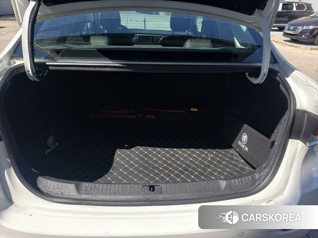 Buick Yinglang id 3895850 из Китая 7